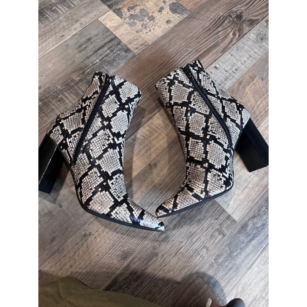 Jeffrey Campbell Raven Snakeskin Pointed Toe Block Heel Ankle Boot Edgy Y2K 6.5